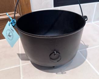 Griswold 3 legged Pot Good condition 65.00