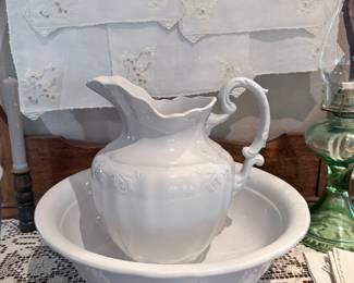Johnson Brothers, England, stoneware bowl and pitcher