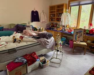 FREE GREEN BEDROOM SET, High boy, dresser, two nightstands, headboard, mattress sell separately