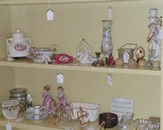 Turn some antique small spaces porcelain figurines Etc