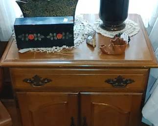 Ethan Allen end table