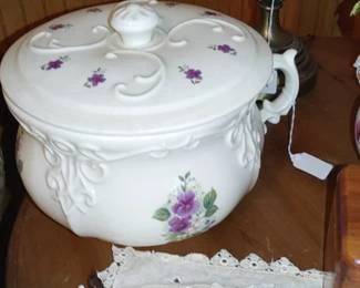 Chamber pot
