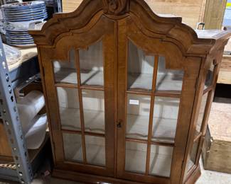 Display cabinet
