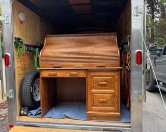 Roll top desk