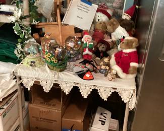 Disney Snow globes, Boyd's Bears, Annalee's