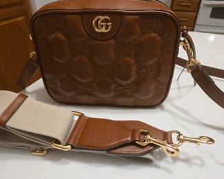 Gucci camera bag 2 straps nwt
