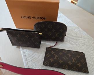 Louis vuitton accessories wallet toiletry case makeup case