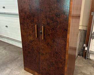 Armoire