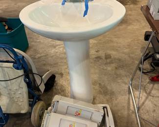 Pedestal Sink