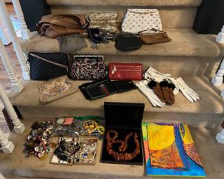Vintage Beaded Handbags, Gucci Wallets, Costume Jewelry