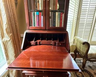 Ethan Allen Desk