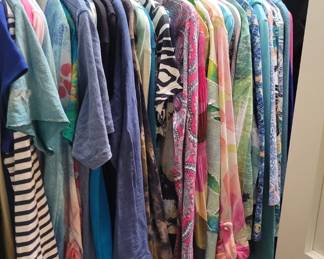 Lady's  Small - Medium Name Bramd Shirts All In Like New Condition 