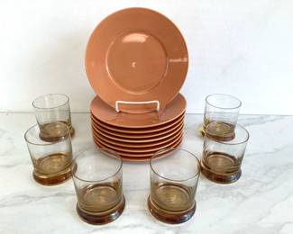 Lot 8158 Tabletops Gallery Misto Plates and Glass Tumblers
