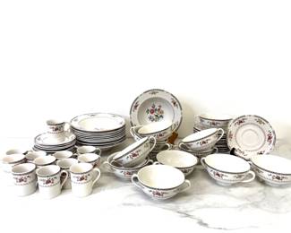 Lot 8000 Royal Doulton Kingswood China