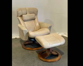 Lot 8698 Leather Recliner Chair and Ottoman
