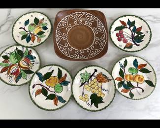 Lot 8039 Vintage Italian Hand Painted Dishes