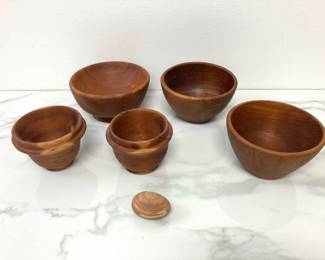 Lot 7985 Vintage Hand Turned Bowls