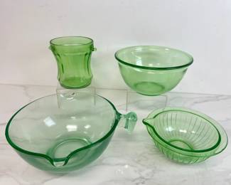 Lot 7944 Vintage Uranium Glass Mixing Bowls Ice Bucket