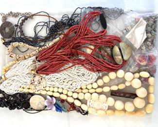 Lot 7929 Costume Jewelry