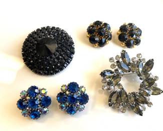 Lot 8106 Vintage Weiss Rhinestone Jewelry Brooches Earrings