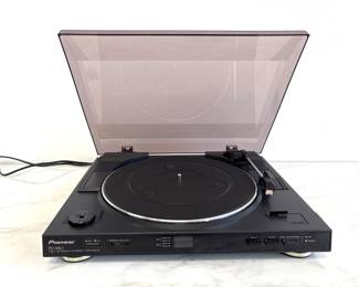 Lot 8005 Pioneer PL990 Full Automatic Stereo Turntable Record Player