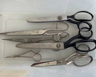 Lot 8094 Vintage Sewing Scissors