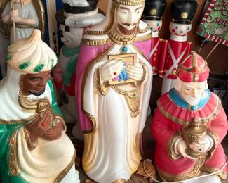 Blow mold wisemen set