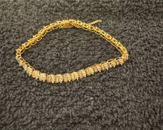 10 kt 2cttw Tennis bracelet