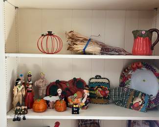 Miscellaneous fall decorations 