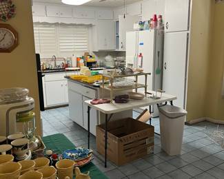 Kitchen items 