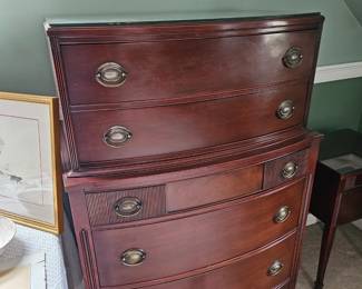 Mahogany Chest Of Drawers