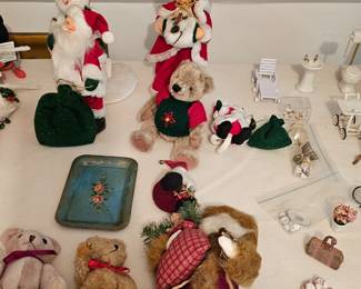 Annalee Christmas, Annalee Mrs. Claus, Annalee Bears