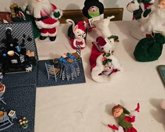 Annalee Dolls, Annalee Christmas Caroler, Annalee Snowman, Annalee Santa
