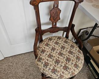 Antique Victorian Parlor Chair