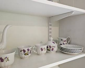Wunsiedel Bavaria Porcelain Tea Cups, Creamer, Sugar Bowl