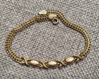Solid gold bracelet
