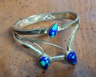 Huge 3 stone silver bracelet 