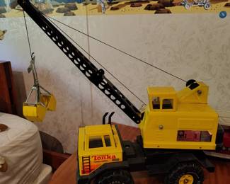 Lots of vintage tonka trucks.