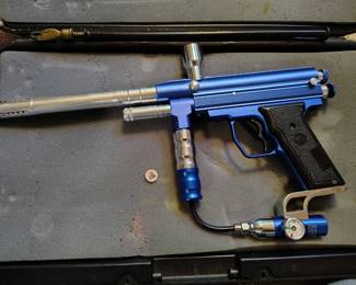 Paintball gun 