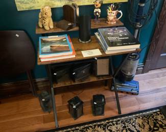 Computer desk