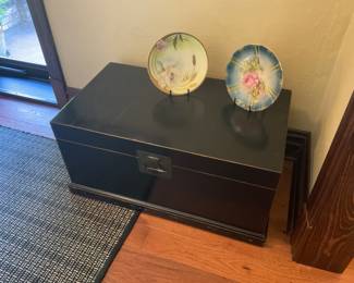 Black lacquer chest, Vintage plates