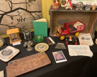 Antique license plates from Wisconsin and small collectibles