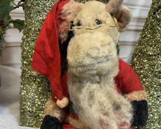 220 - Farmhouse Santa Cow