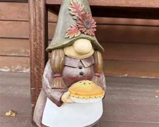 Lot 5: NEW Sweet Pie Gnome