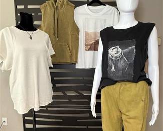 134 - Small, New Venor Clothes
