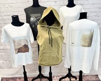 179 - Medium Brand New High End Venor Clothes*