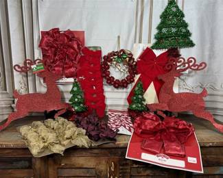 302 - EVEN MORE Glitter and Bows