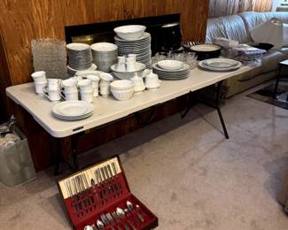 Silver plated silverware set and dinnerware