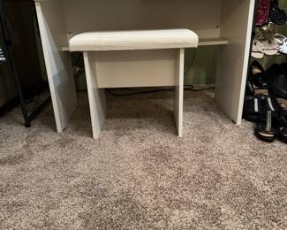 Vanity Set w/Mirror