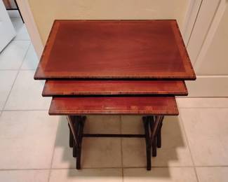 Nesting Table